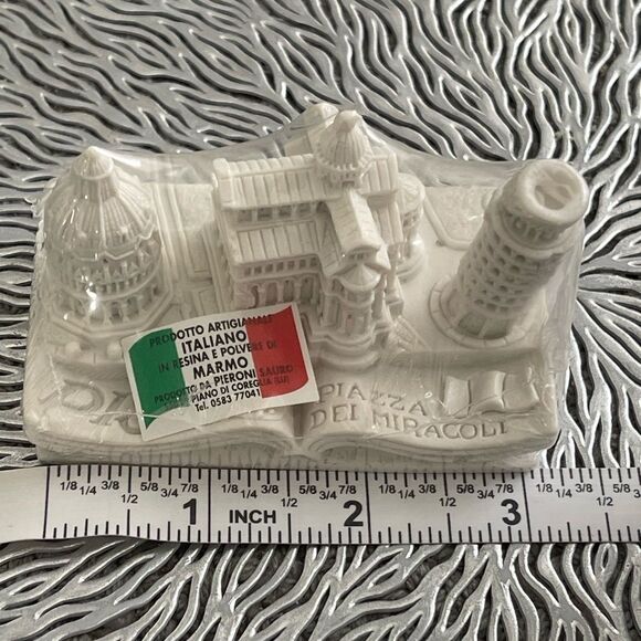 New 3D Vintage Pisa figurine. Decorative Italian figurine. Collectible. - Picture 3 of 7